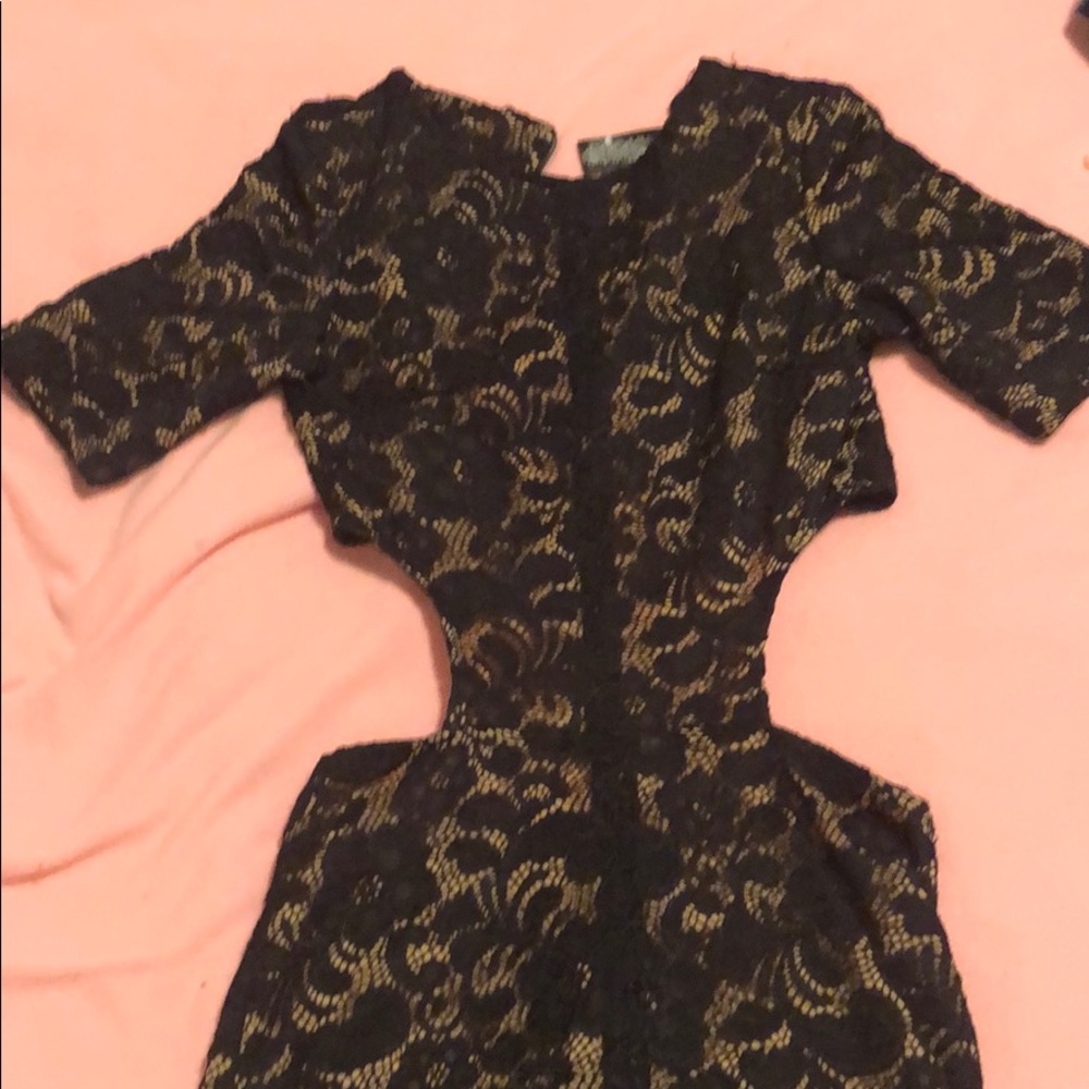 Black backless lace dress